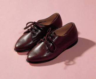 2 shoes (for Parkett No. 32)
